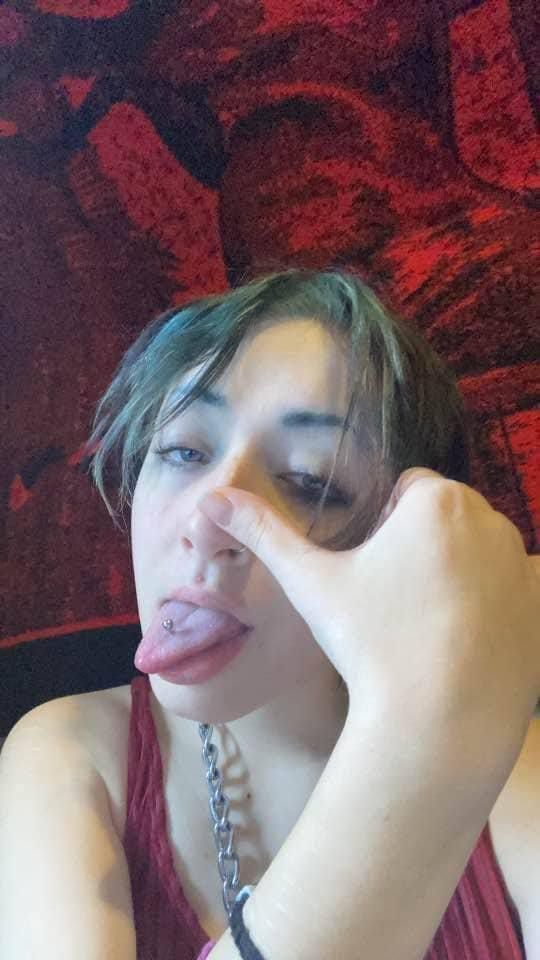 Hi guys💋✦️🖐✦💋. My name is lucy   ,I live alone in my home, an appointment time in a low rate including 💋 💦. 👅Dgoggy Style/👅69 - Image 3